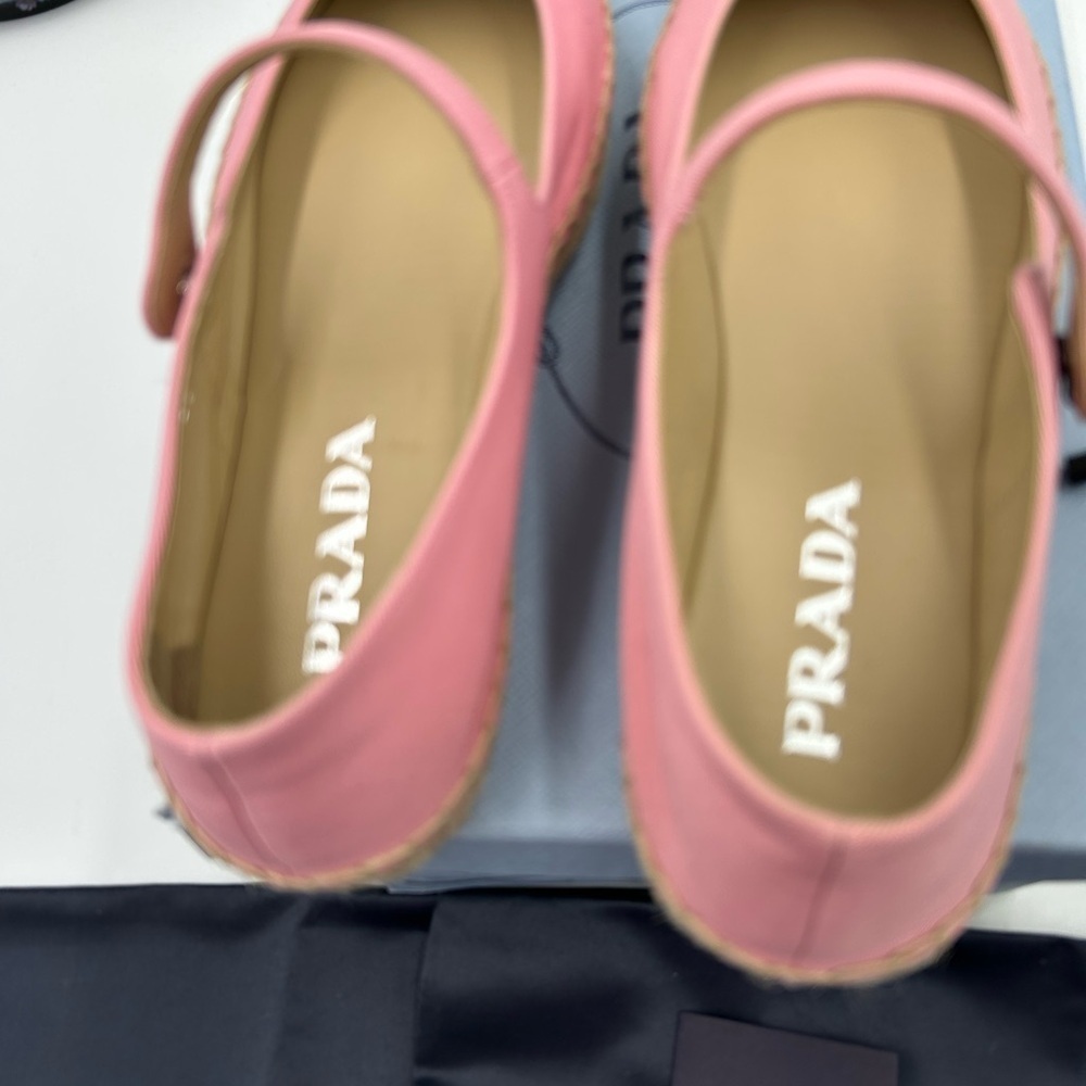 Women's Prada, pink canvas, Mary, Jane Flats size 37 made in Italy - Picture 6 of 16